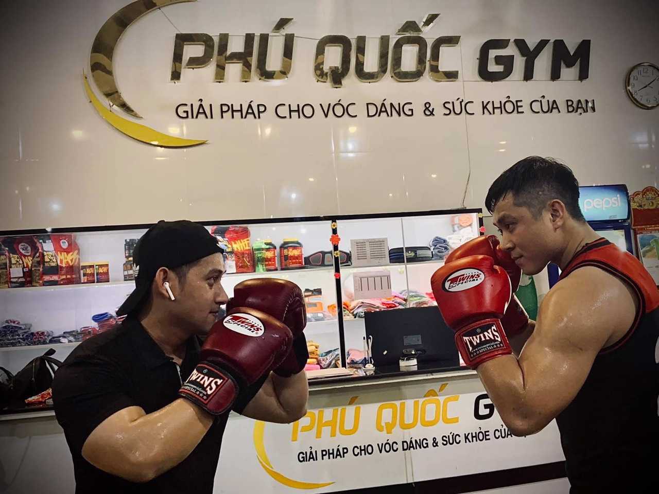 ASTAXANTHIN VÀ CHỨC NĂNG TUYỆT VỜI ĐỐI VỚI VẬN ĐỘNG VIÊN THỂ HÌNH, NGƯỜI TẬP GYM